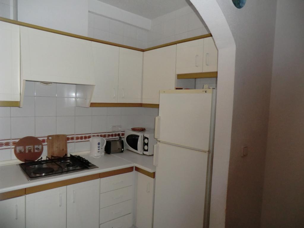 Casas Holiday - Playa Del Cura 2 또레비에하 객실 사진
